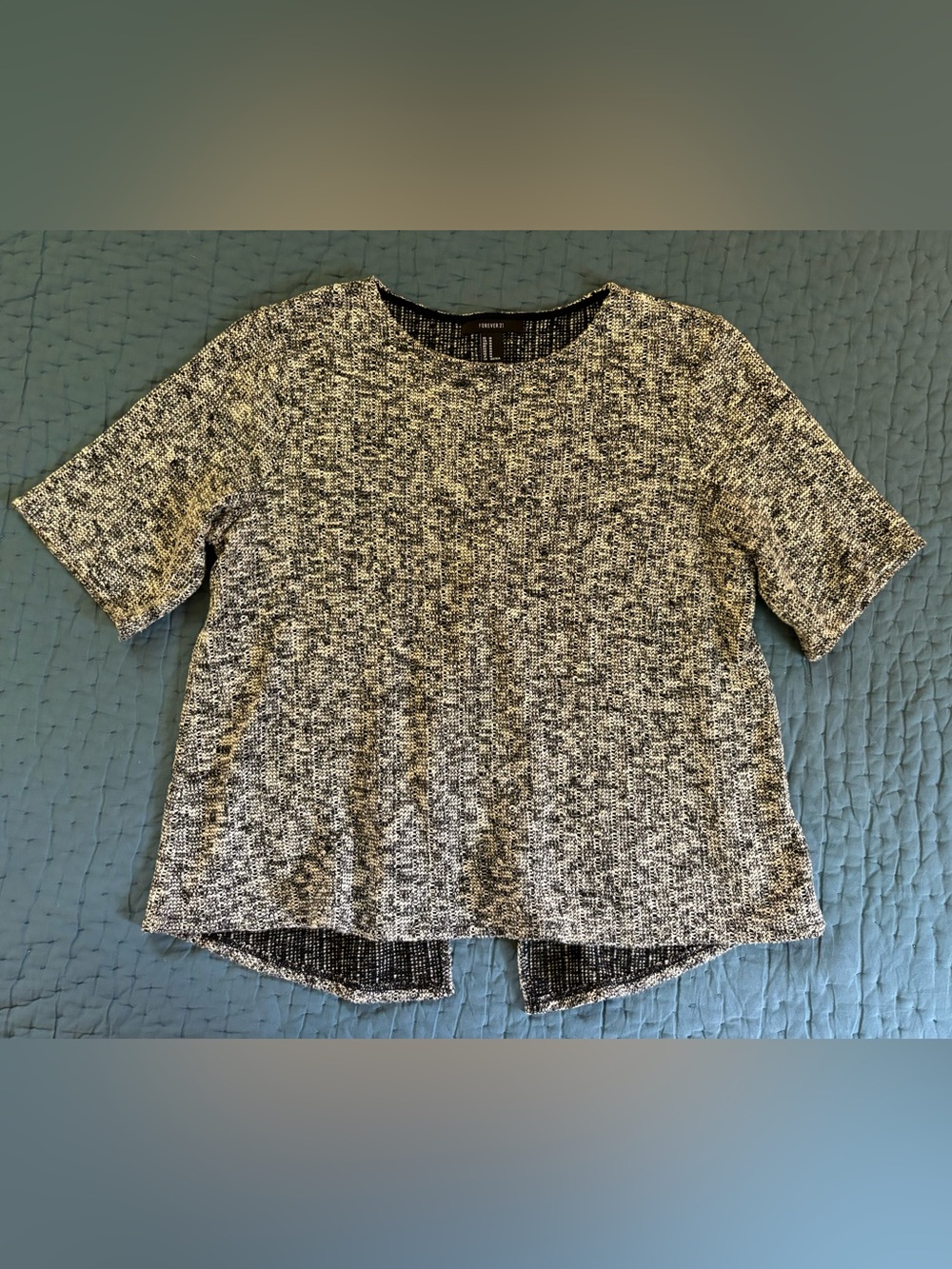 Forever 21 Black & White Textured Knit Top